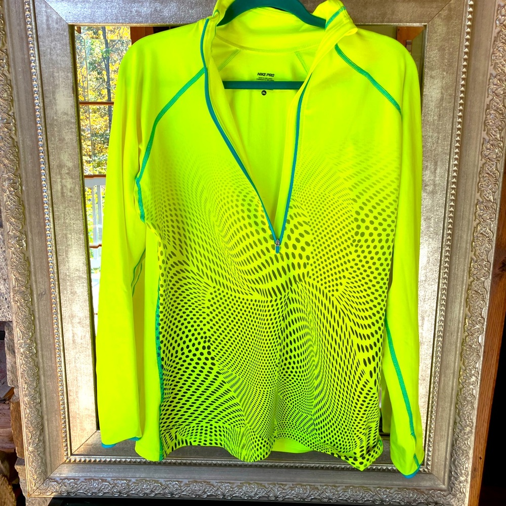 Nike Dry Fit Pro 1/4 zip Visi